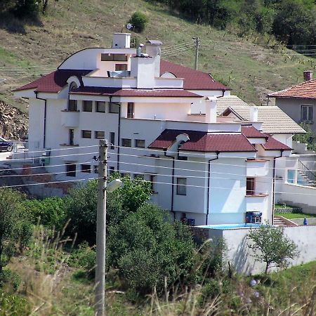 Hotel Aleksievata Kashta Gurgulyat Dış mekan fotoğraf