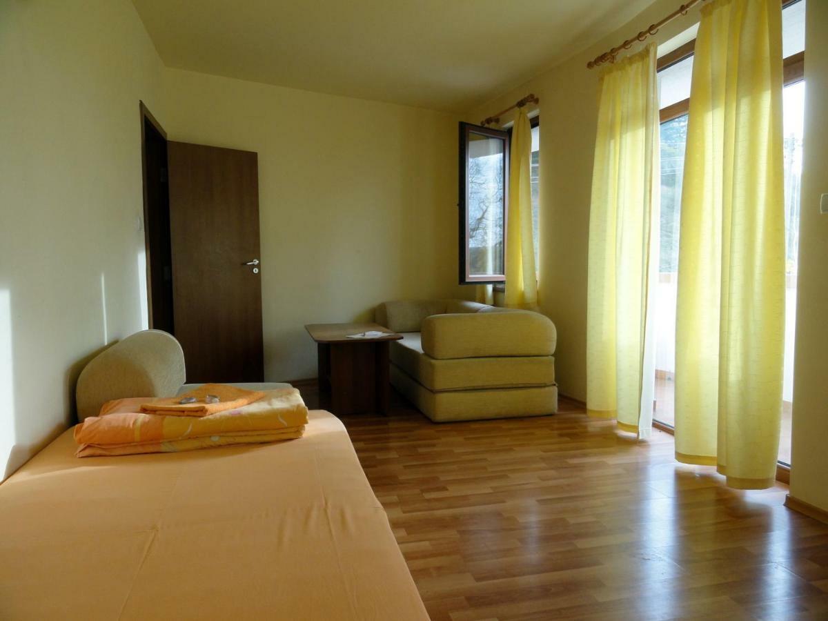 Hotel Aleksievata Kashta Gurgulyat Dış mekan fotoğraf