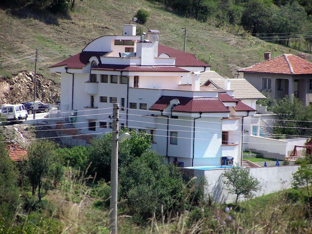 Hotel Aleksievata Kashta Gurgulyat Dış mekan fotoğraf
