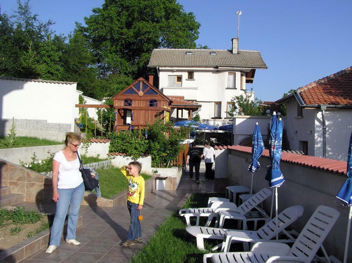 Hotel Aleksievata Kashta Gurgulyat Dış mekan fotoğraf
