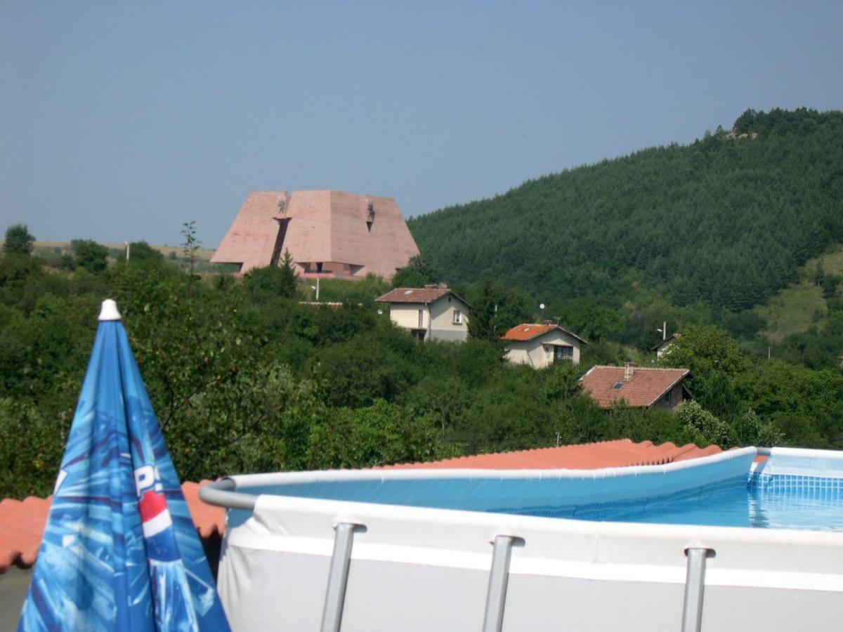 Hotel Aleksievata Kashta Gurgulyat Dış mekan fotoğraf