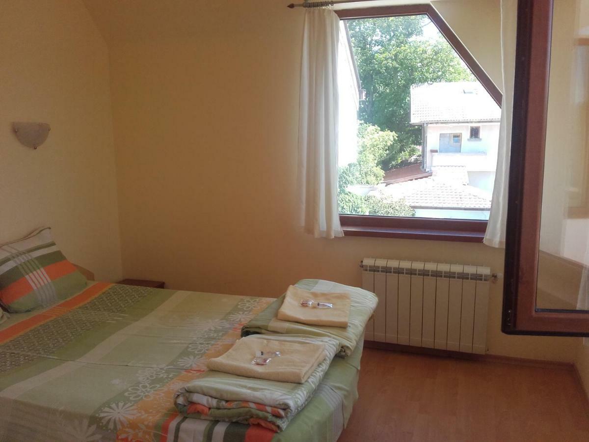 Hotel Aleksievata Kashta Gurgulyat Dış mekan fotoğraf